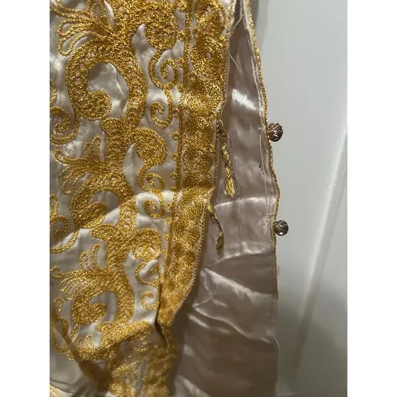 Profils Du Monde Gold and White Kaftan